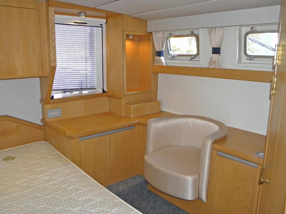 Aft cabin, Accommodation